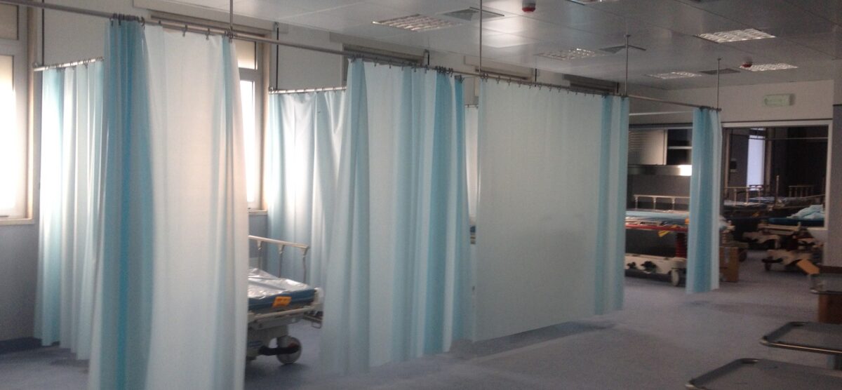 Installazione di Tende per Astanteria nel Pronto Soccorso